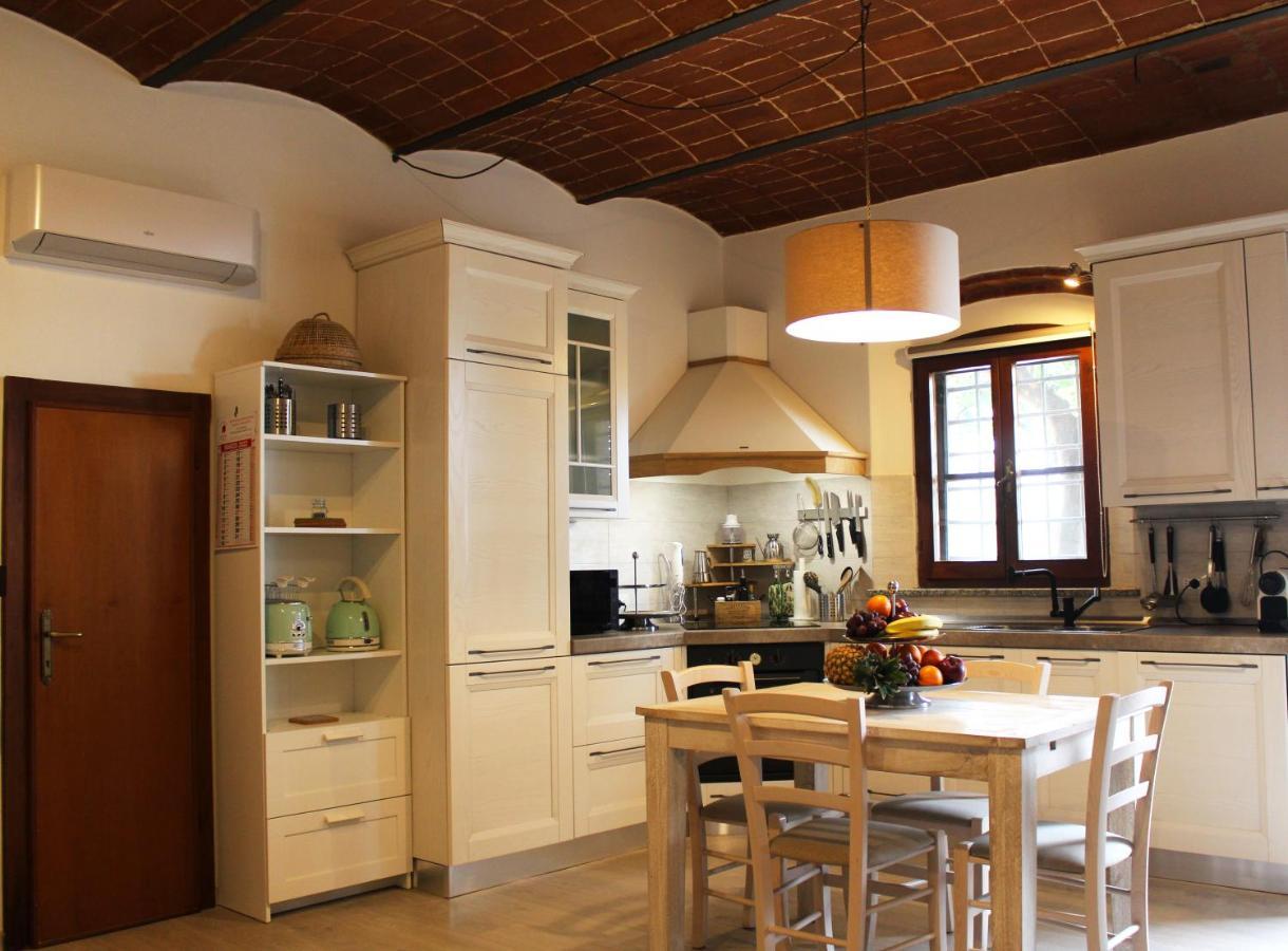 Agriturismo Il Broletto Suvereto Buitenkant foto