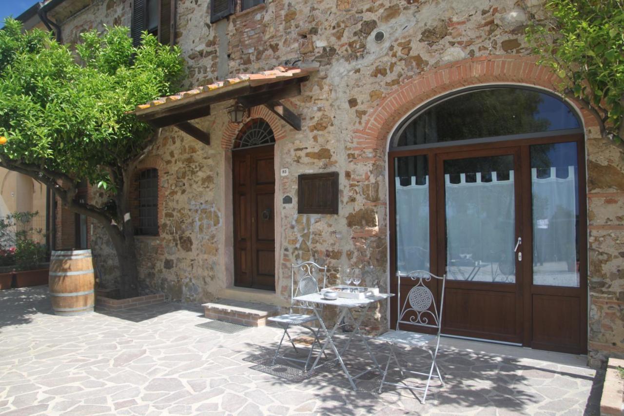 Agriturismo Il Broletto Suvereto Buitenkant foto